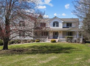 24 Jones Rd, Warwick, NY 10990
