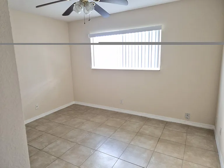 2810 NW 55th Ave #2A — Photo 5