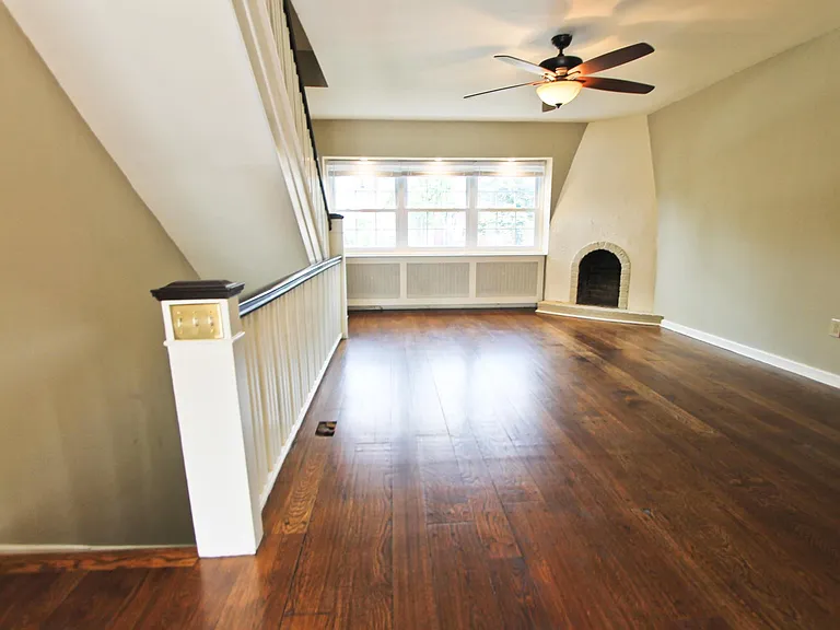 346 E Meehan Ave — Photo 5