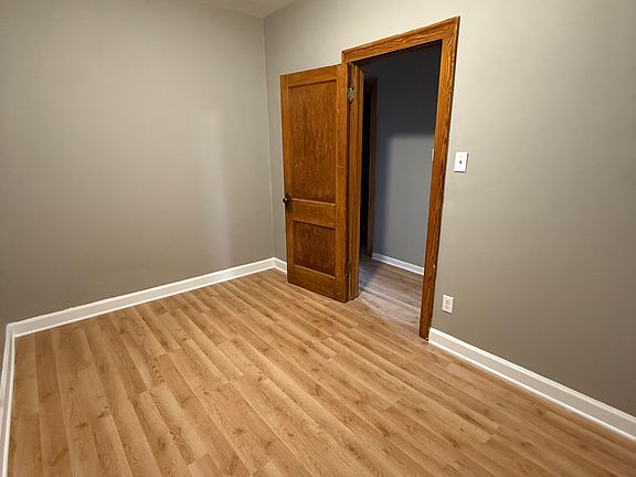 4th image of 4530 S Whipple St Floor 1