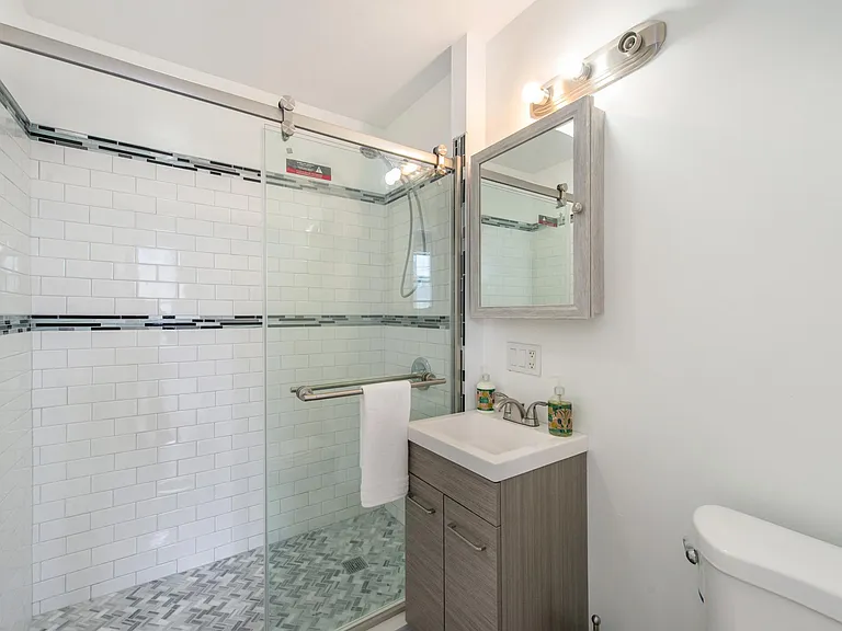 205 Hutton St #2 — Photo 6