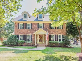 2720 Bent Oak Dr, Matthews, NC 28104