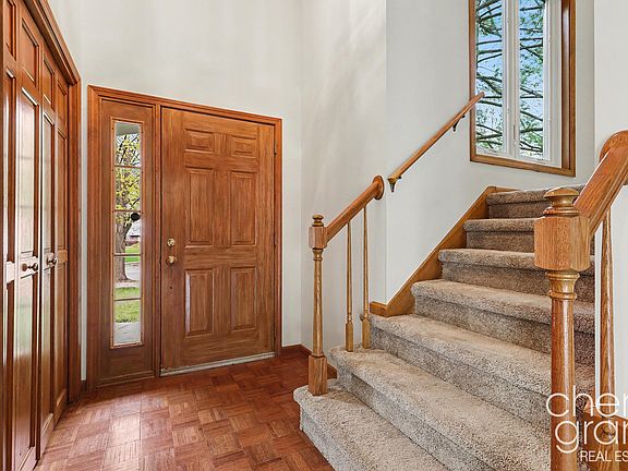 5th image of 2314 Midvale St NE