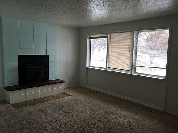 4th image of 1265 E 1st St