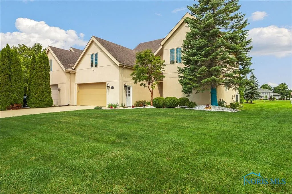 1524 Treetop Pl photo 1