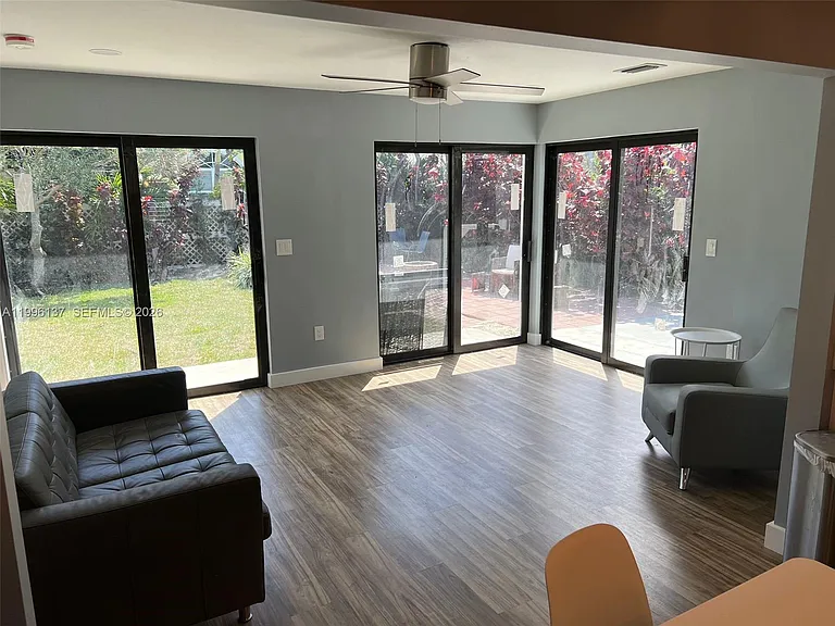 234 Avalon Ave — Photo 5