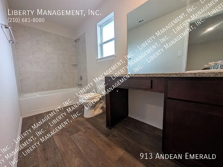 913 Andean Emerald — Photo 16