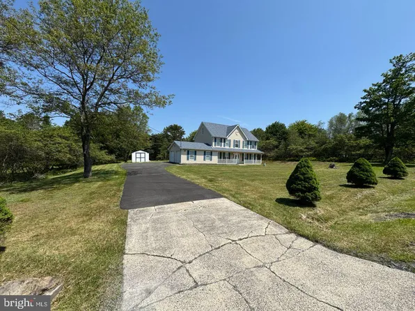 2005 Palisades Dr, Blakeslee, PA 18610