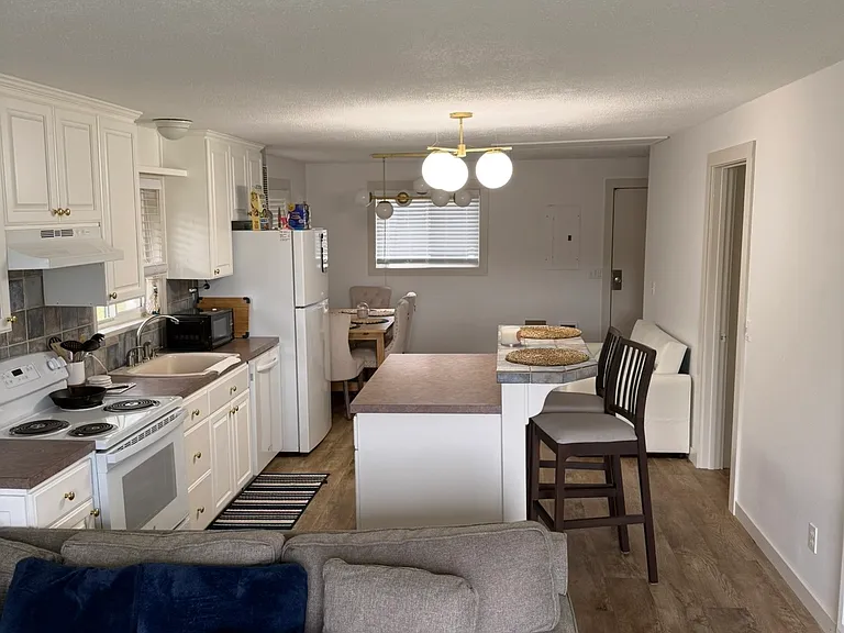 3600 W Devils Lake Rd — Photo 5
