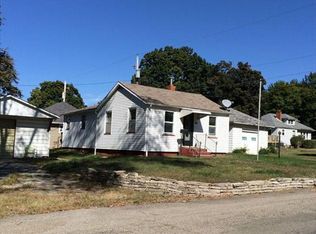 511 4th St, Lacon, IL 61540