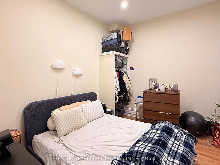 149 Gerrard St E #1 — Photo 9