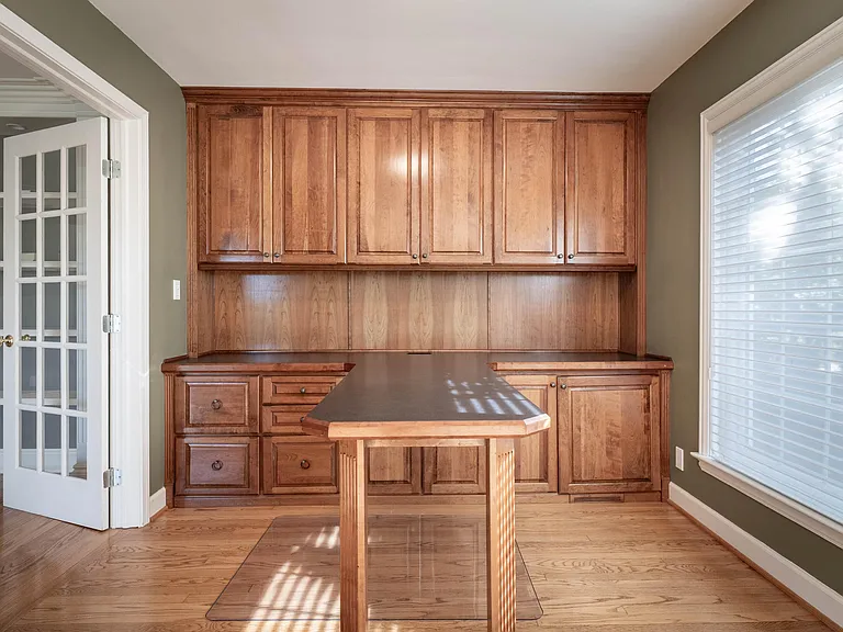 1688 Northlawn Blvd — Photo 9