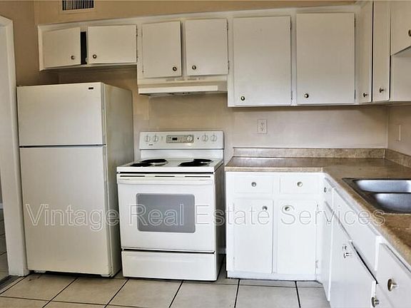 3rd image of 3433 3rd Ave S APT 15