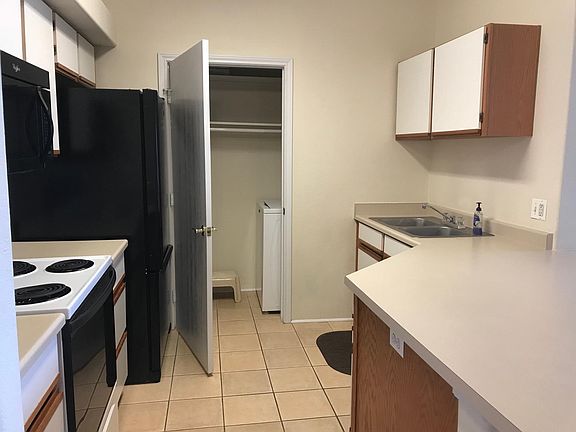 In-unit laundry 