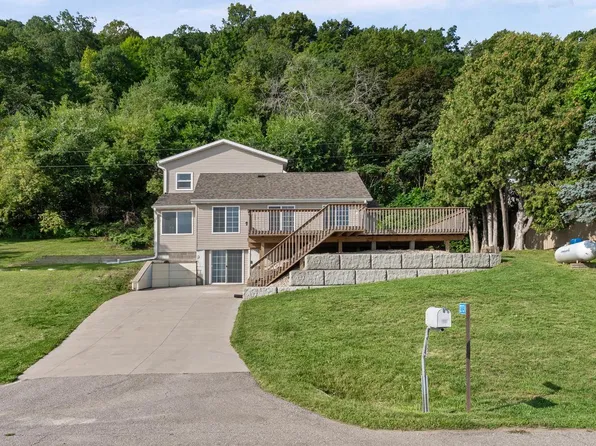 27317 Fern Glen ROAD, Dakota, MN 55925