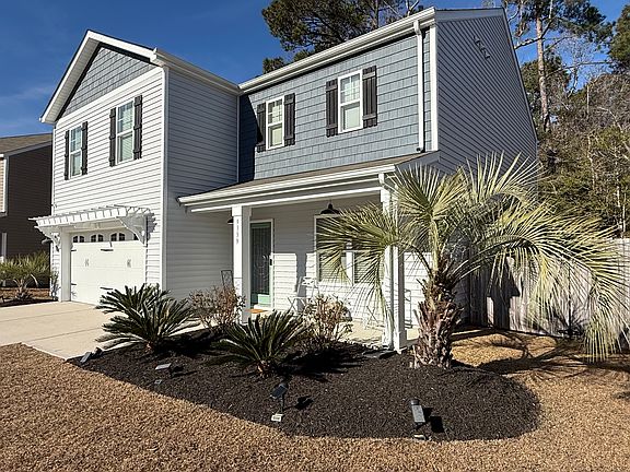 2nd image of 9339 Vineyard Grove Ln NE