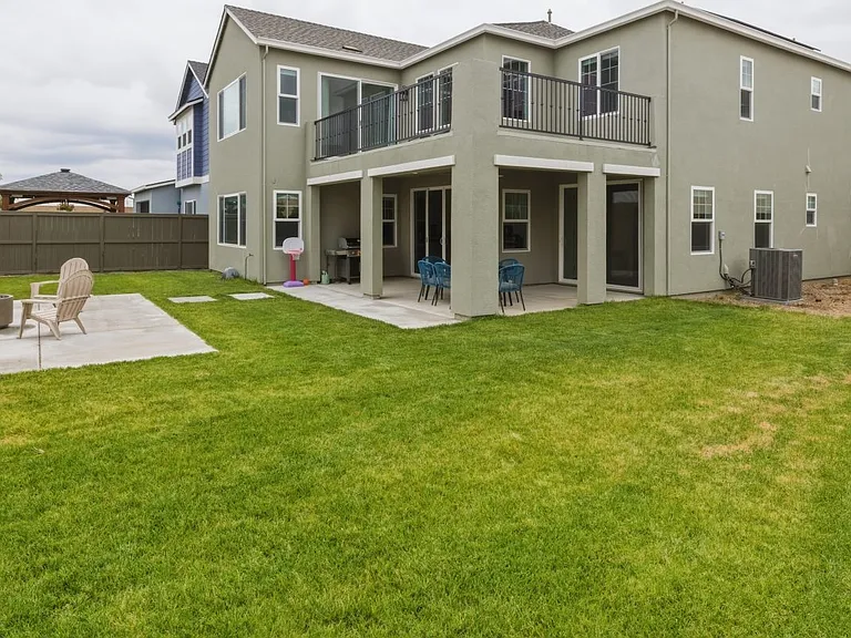 4065 Maddy Ave — Photo 43