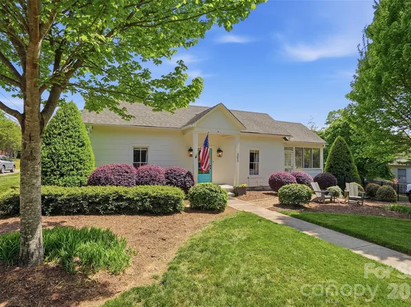 303 South St, Davidson, NC 28036