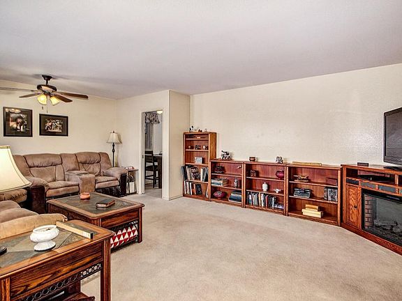 4th image of 10226 W Camden Ave