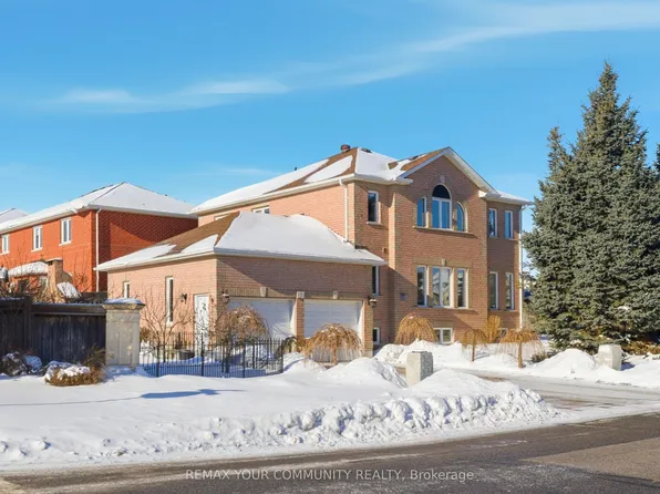 37 Saint Ave, Bradford West Gwillimbury, ON L3Z 3E6