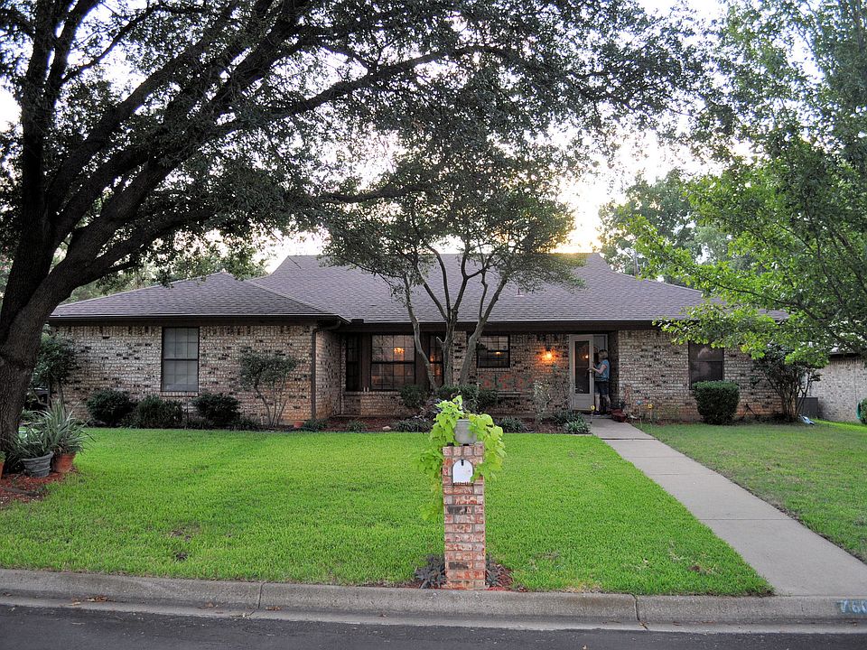 1st image of 7601 Perkins Dr