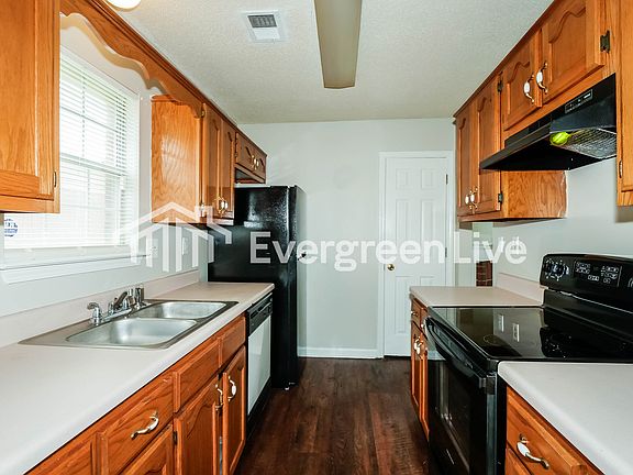 5th image of 8407 Creek Front Dr