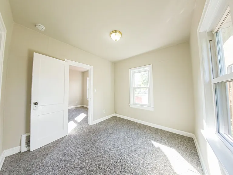1001 Maish Ave — Photo 7