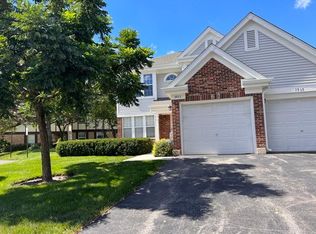 1913 Quaker Hollow Ln, Streamwood, IL