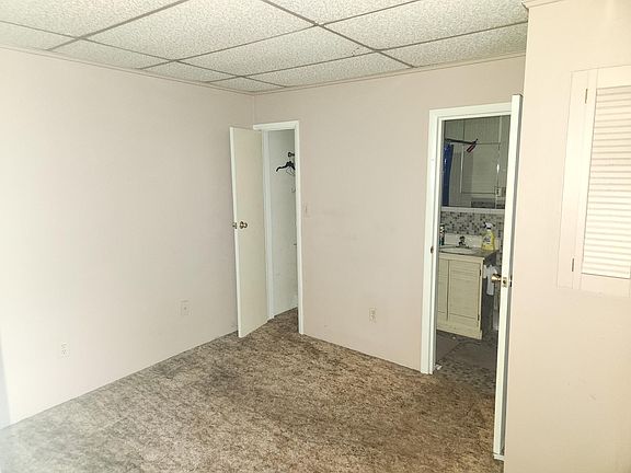 3rd image of 8 E Market St