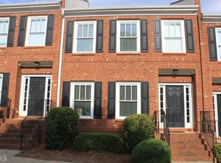 1051 Surrey Ln, Greensboro, GA