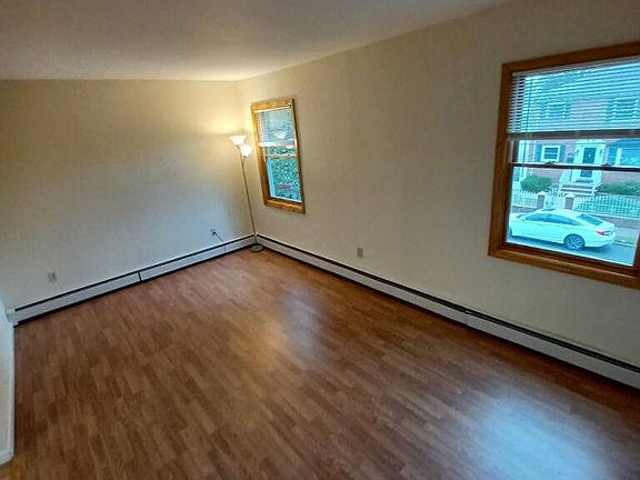 4th image of 69 Adams Ave Floor 2