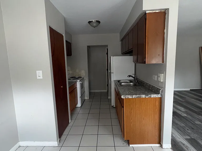 123 N Central Ave #207 — Photo 6