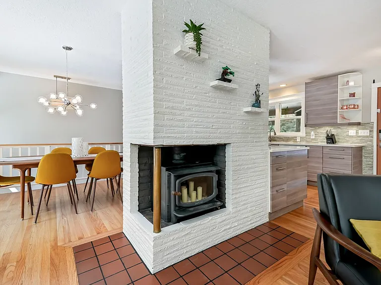 5530 SW Logan Ct — Photo 14