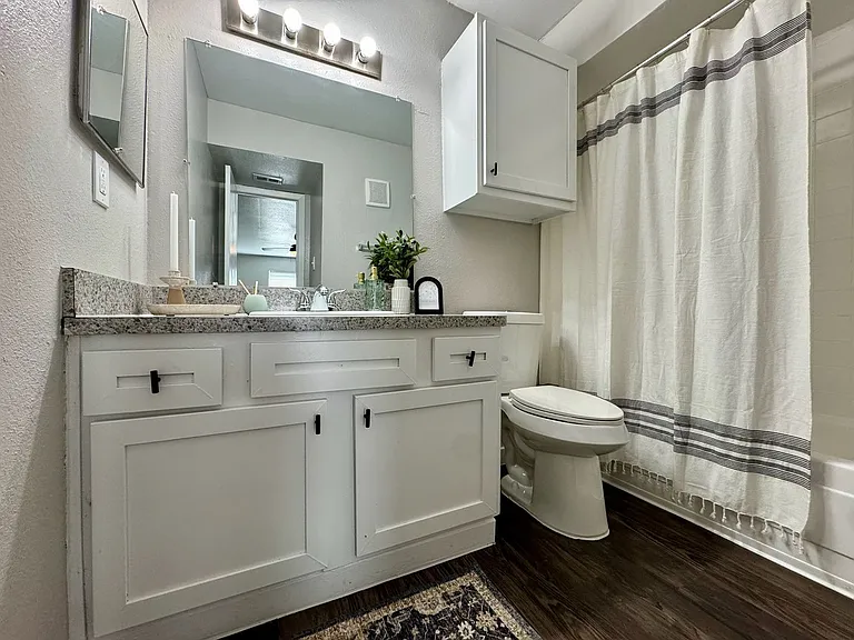 Creeks Edge Apartments — Photo 73