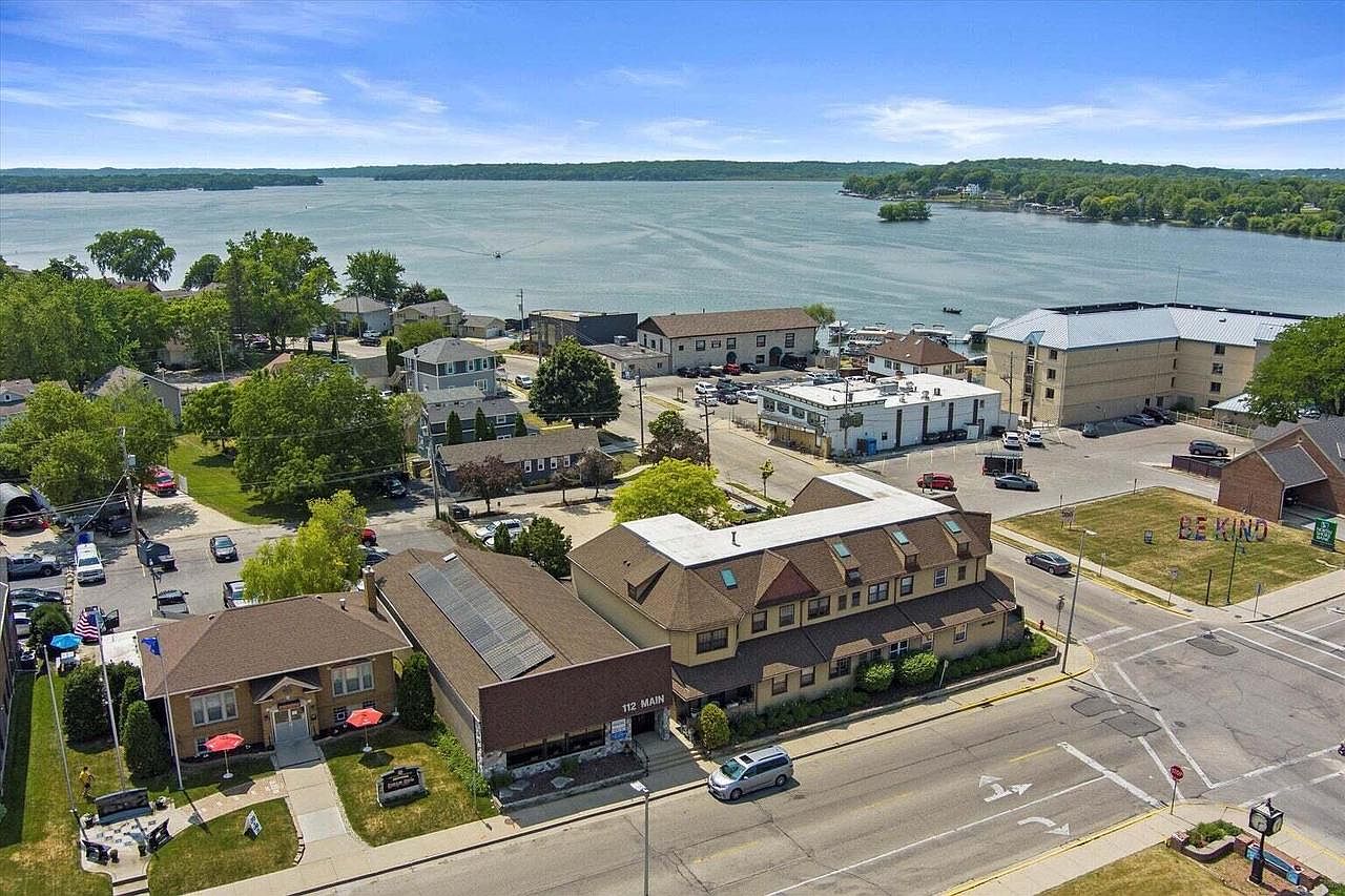 100 Main STREET UNIT 203, Pewaukee, WI 53072 MLS 1847822 Zillow