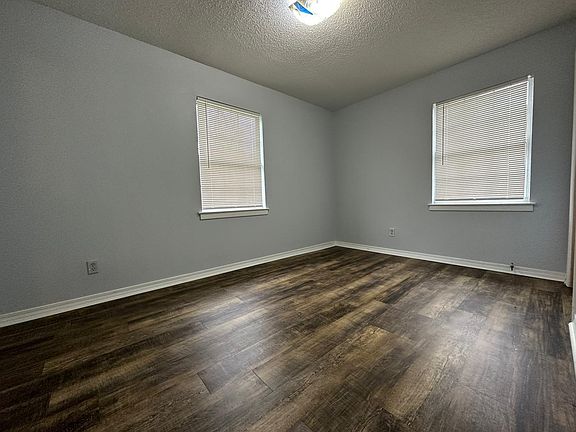5th image of 1012 Fremont Ave