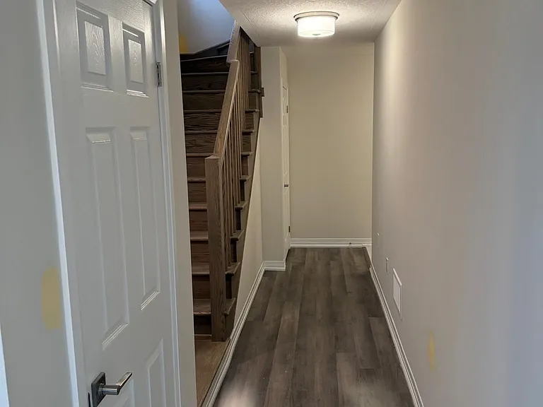 660 Colborne St W #109 — Photo 9
