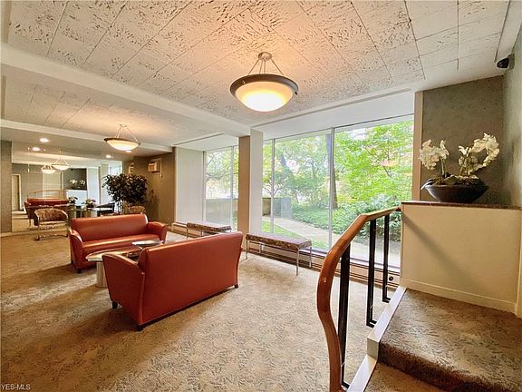 3rd image of 13800 Shaker Blvd APT 306