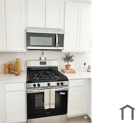 3 bed, 1461 sqft, $2,100 — Photo 4