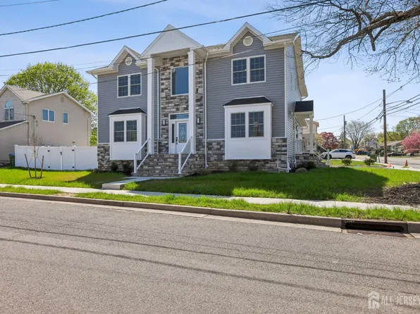 239 Suttons Ln, Edison, NJ 08817