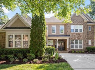 902 Ravendale Pl, Cary, NC 27513