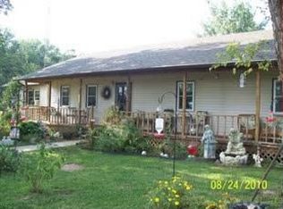 4933 N Mudline Rd, Pinckneyville, IL 62274
