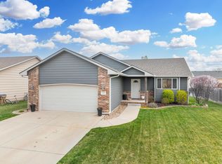510 E Allison Dr, Cheney, KS 67025