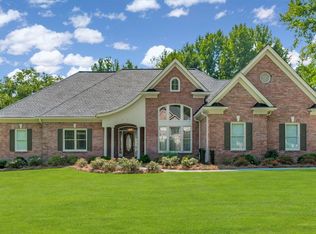 1402 Stratford Hall Ct, Grayson, GA 30017