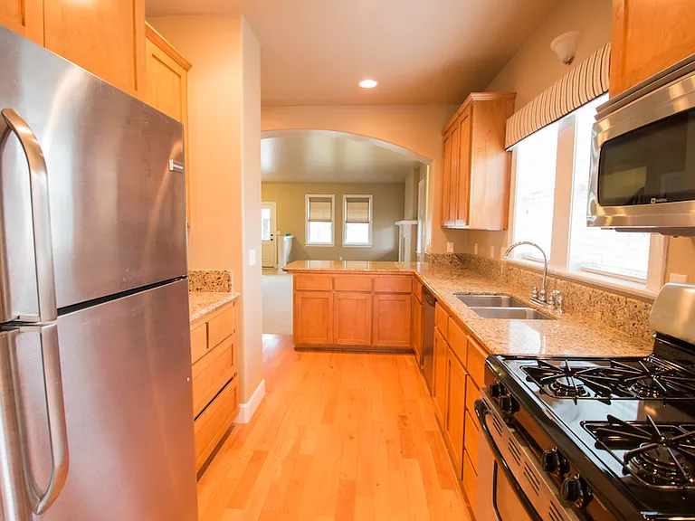 105 Taylor St — Photo 7