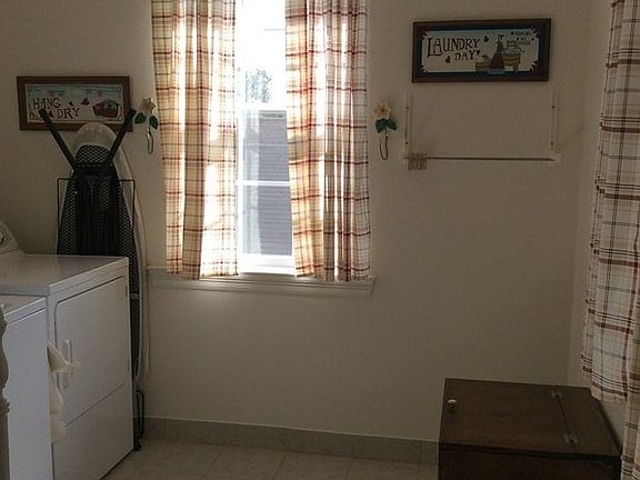 5th image of 5426 Milne Blvd