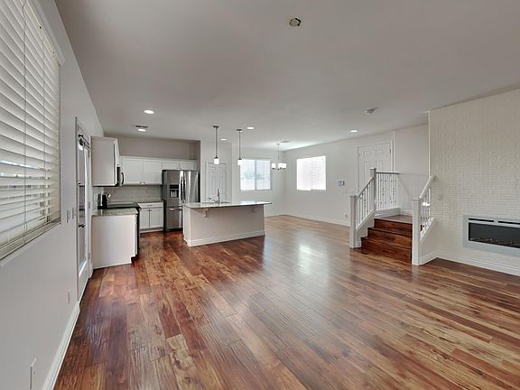 5th image of 2850 N 73RD Drive