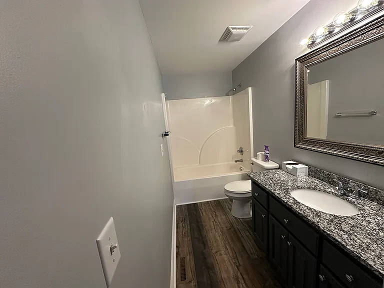 138 Cambridge Dr #C2 — Photo 6