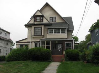 76 Grove St APT 1, Montclair, NJ 07042