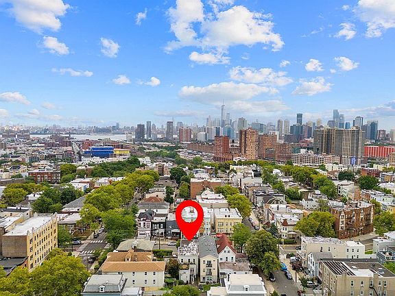 3rd image of 7 Webster Ave